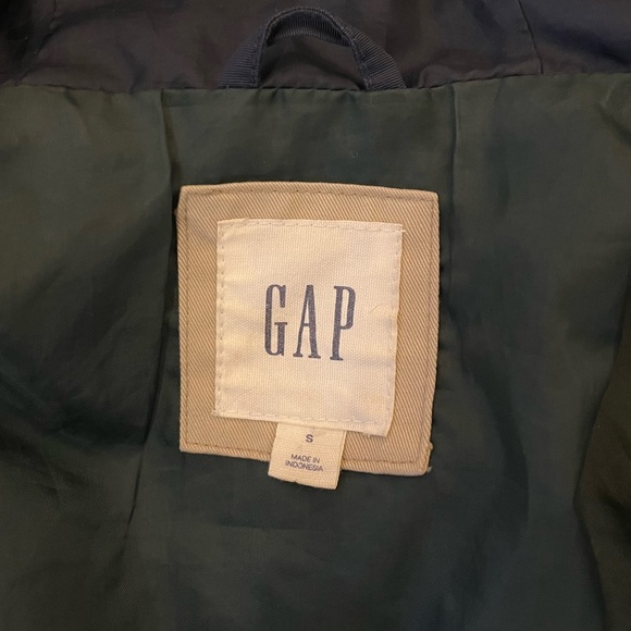 GAP. Jacket (“parka” / raincoat). Navy blue; forest green lining. Small. - Picture 3 of 6